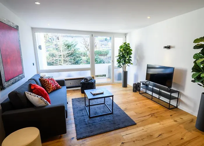 Orangehome Design Zwischen & Zentrum * برين ام شيميسي